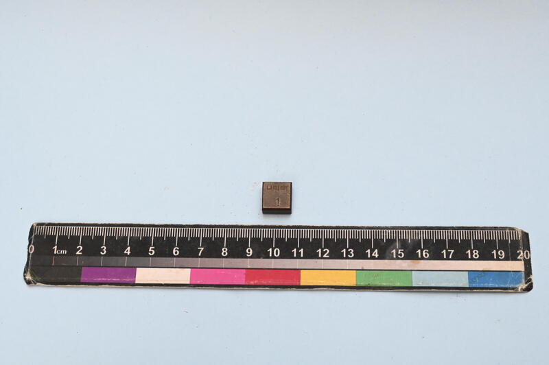 1 Sovereign Weighing Stone